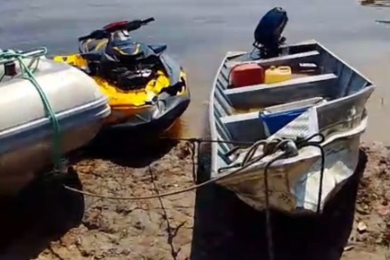 A Polícia Civil do Amazonas e a Marinha do Brasil investigam as circunstâncias do acidente (Foto: WhatsApp/Reprodução)