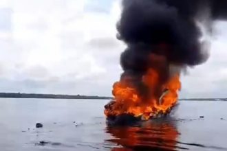 A causa do incêndio será investigada (Foto: WhatsApp/Reprodução)