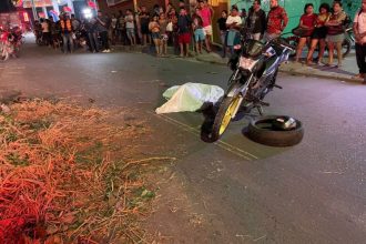 Acidente aconteceu na Avenida Curaçao, bairro Nova Cidade, zona Norte da capital (Foto: WhatsApp/Reprodução)