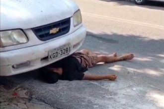 Homem é suspeito de roubar o celular de uma jovem e ainda agredir a vítima (Foto: WhatsApp/Reprodução)