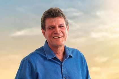 O prefeito de Presidente Figueiredo (AM), Fernando Vieira, fez o comunicado em suas redes sociais (Foto: Divulgação)
