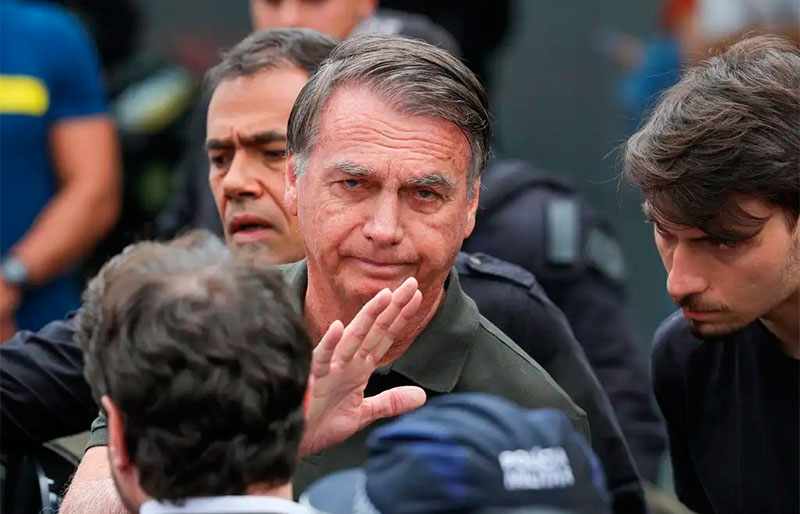 Bolsonaro deixa o hospital
