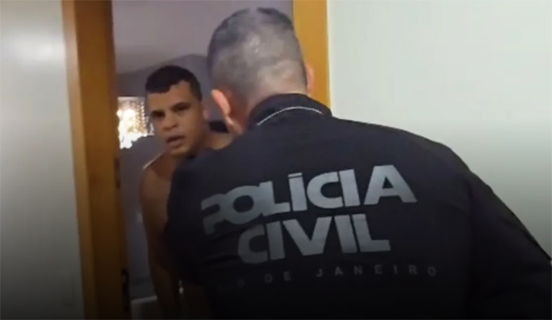 Momento em que pastor Luiz Henrique dos Santos Ferreira é preso (Imagem: PC-RJ/Divulgação)