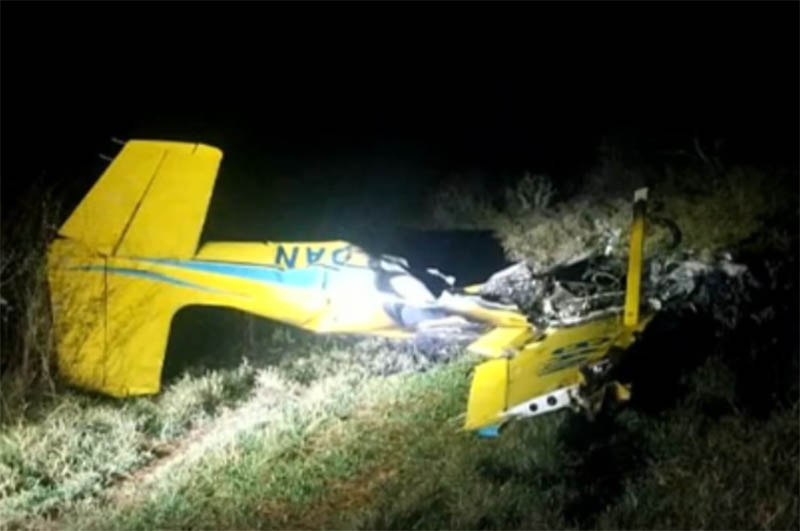 Avião explodiu e ficou completamente destruído (Imagem: TV Globo/Reprodução)