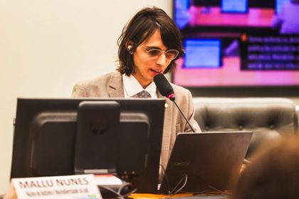 Amom Mandel alega que projeto busca acabar com isolamento de famílias em áreas remotas (Foto: Divulgação)