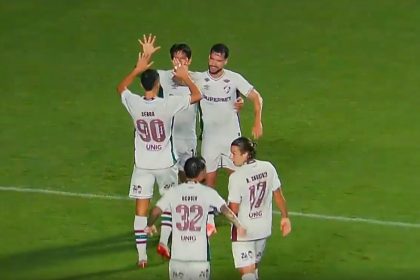 Jogadores do Fluminense festejaram gols, mas time sofreu empate pelo Brasileirão (Imagem: GE/YouTube/Reprodução)