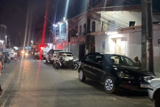 O crime aconteceu no bairro Compensa, na zona Oeste da capital (Foto: WhatsApp/Reprodução)