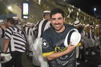 Humorista Marcelo Adnet é um dos compositores do samba da escola (Foto: Divulgação)