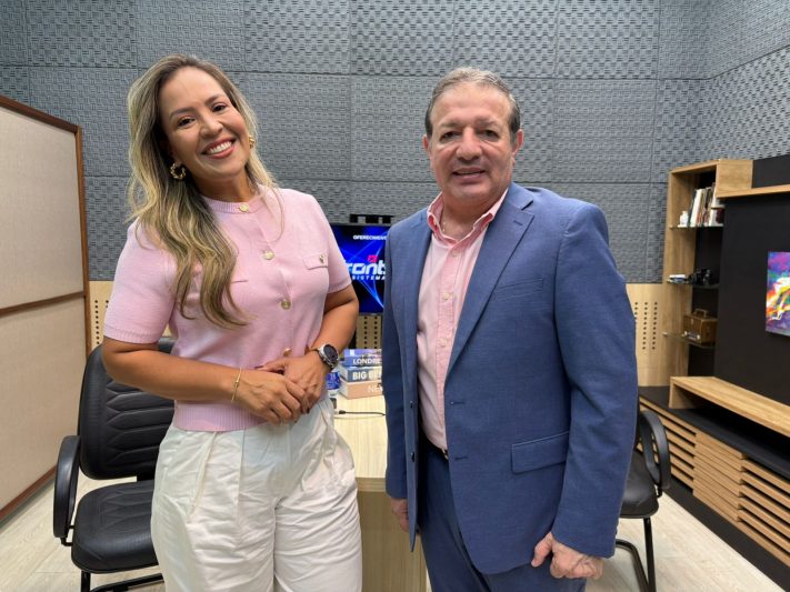 Jéssica Kniphoff e Marcelo Salum no programa Virando o Jogo (Foto: Divulgação)