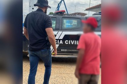 O idoso foi preso em cumprimento de mandado de prisão preventiva em Tonantins (Foto: Divulgação/PC-AM)