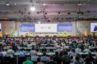 Reunião final da COp30: acordo sem inclui combustível fóssil na transição energética (Foto: Rafa Neddermeyer/COP30 Brasil Amazônia/PR)
