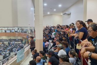 Vereadores aprovaram PL que muda aposentadoria ignoraram servidores na galeria da CMM e aprovaram PL (Foto: Thiago Gonçalves/AM ATUAL)