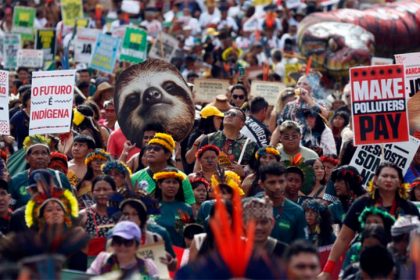 Indígenas cobraram inclusão na política ambiental em Manifestação em Belém, na COP30 (Foto: Bruno Peres/ABr)