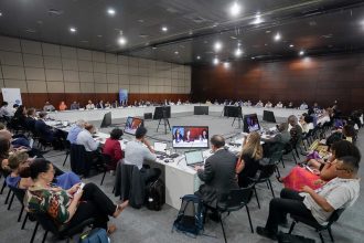 Embaixadores discutem ações para implementar transição energética (Foto: Rafa Neddermeyer/COP30 Brasil Amazônia/PR)