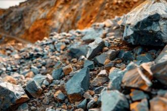 Minerais críticos explorados no Brasil; país tem a segunda maior reserva global de terras raras (Foto: SGB/Divulgação)