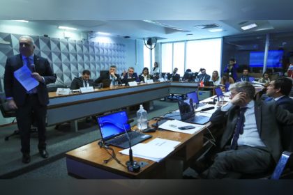 Integrantes da CPMI do INSS: faltou consenso para convocar advogado-geral da União (Lula Marques/ABr)