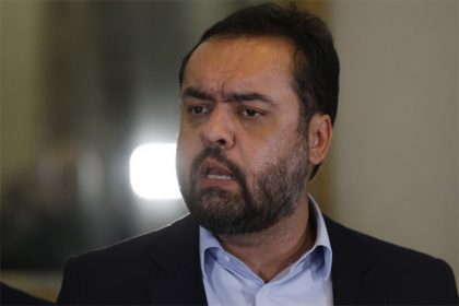 Governador Cláudio Castro é acusado de abuso de poder político (Foto: Fernando Frazão/ABr)