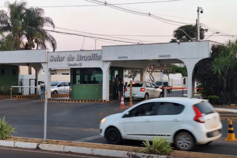 Condomínio onde o ex-presidente Jair Bolsonaro estava em prisão domiciliar: sem resistência à detenção pela PF (Foto: Fabio Rodrigues-Pozzebom/ABr)