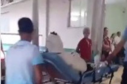 A vítima sofreu queimaduras graves em várias partes do corpo (Foto: Facebook/reprodução)