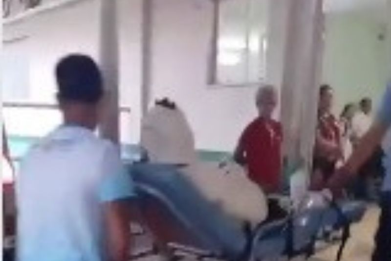 A vítima sofreu queimaduras graves em várias partes do corpo (Foto: Facebook/reprodução)