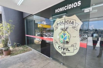 Carlos André Souza Catuaba, 39 anos, foi encaminhado à Delegacia Especializada em Homicídios e Sequestros (Foto: Arquivo/PC-AM)