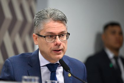 Senador Alessandro Vieira