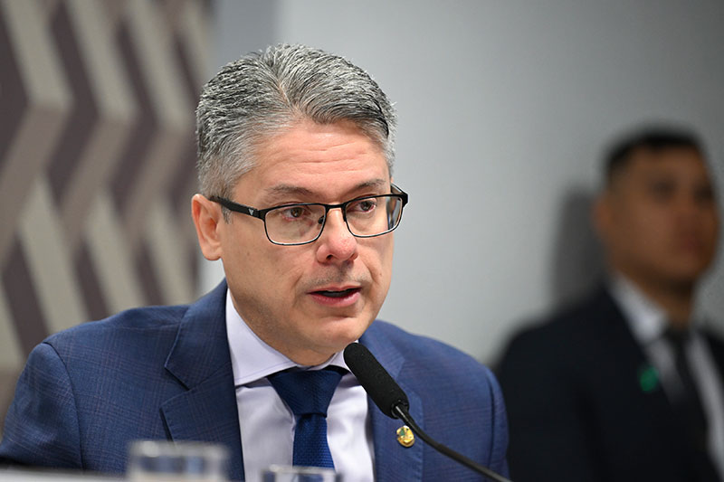 Senador Alessandro Vieira