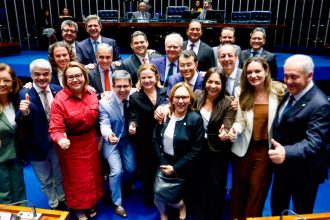 Senadores governistas