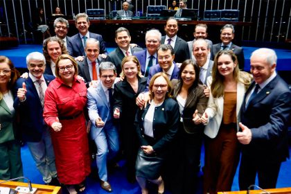 Senadores governistas