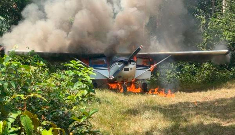 avião suspeito foi destruído