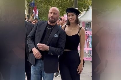 John Travolta com a filha Ella Bleu: caso de quebra de contrato revela parestesco com Elvis Presley (Imagen: Ibstagram/Reprodução)