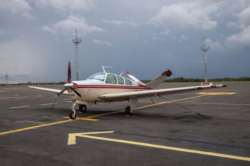 Avião apreendido com carregamento de ouro: ligação com o crime organizado (Foto: Bruno Mancinelle / Casa de Governo)