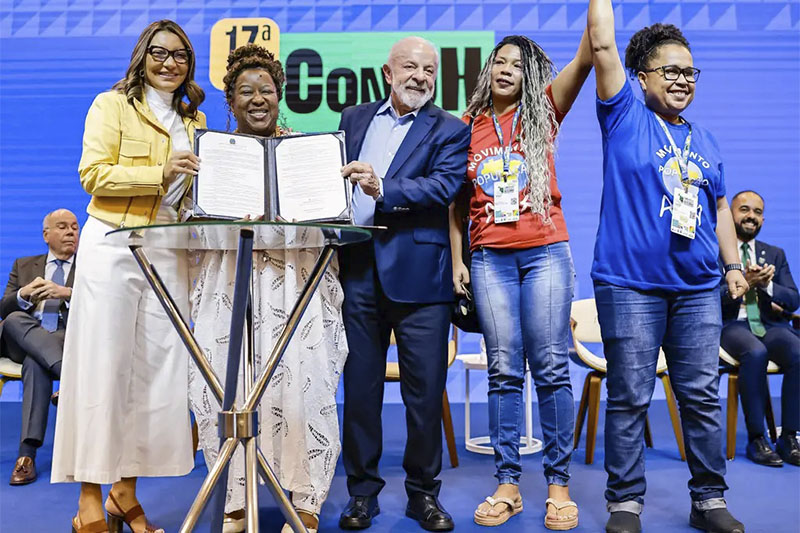 Presidente Lula em solenidade que assinou o projeto de lei (Foto: Ricardo Stuckert/PR)