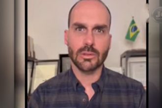 Eduardo Bolsonaro se manifestou em vídeo no Instagram sobre perda de mandato (Imagem: Instagram/Reprodução)