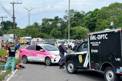 O acidente aconteceu na Avenida Arquiteto José Henrique Bento Rodrigues, na zona Norte de Manaus (Foto: WhatsApp/Reprodução)