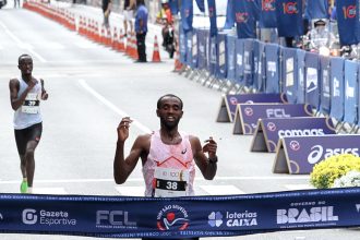 Muse Gizachew, da Etiópia, vence a 100ª edição