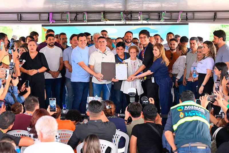 Prefeito de Manaus assina ordem de serviço para a FMTEA