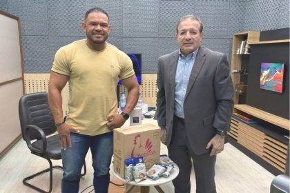 Rodrigo Melo e Marcelo Salum no programa Virando o Jogo (Foto: Divulgação)
