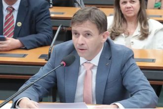 Deputado Eduardo Velloso é alvo da PF por desvio de emenda parlamentar (Foto: Bruno Spada/Agência Câmara)