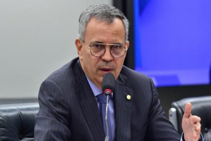 Deputado Félix Mendonça Júnior é alvo de busca e apreensão por desvio de emenda parlamentar (Foto: Zeca Ribeiro/Agência Câmara)