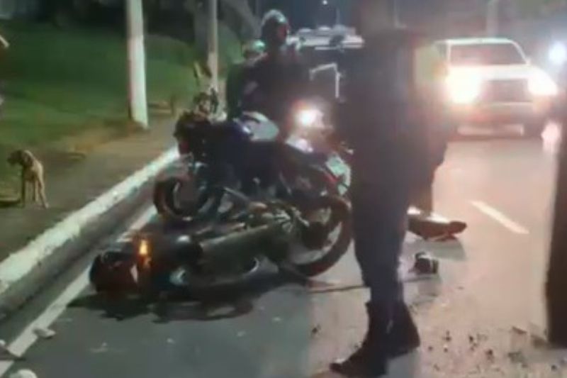 O acidente aconteceu na Avenida Coronel Teixeira, zona oeste da capital amazonense