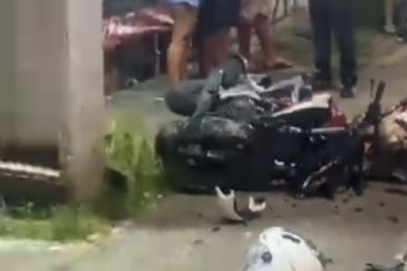O acidente aconteceu na avenida Pedro Teixeira, no bairro Dom Pedro (Foto: WhatsApp/Reprodução)