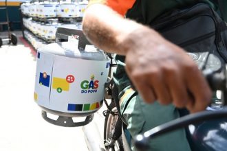 Gás do Povo fornece vale no valor do botijão de 13 quilos (Foto: Ricardo Botelho/MME)