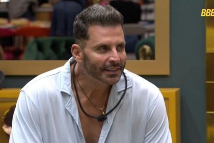 Ator Henri Castelli passou mal durante a prova (Imagem: Reprodução/Rede Globo)