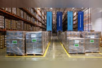 Medicamentos embalados para serem enviados à Venezuela: ajuda humanitária (Foto: Rafael Nascimento/MS)