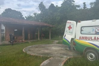 O suspeito de estupro foi encontrado caído e muito ferido (Foto: WhatsApp/Reprodução)