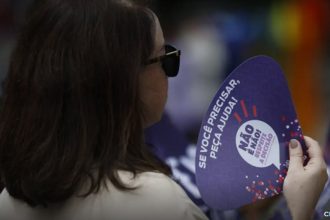 Campanha contra o assédio sexual no Carnaval: defesa dos direitos das mulheres (Foto: Fernando Frazão/ABr)