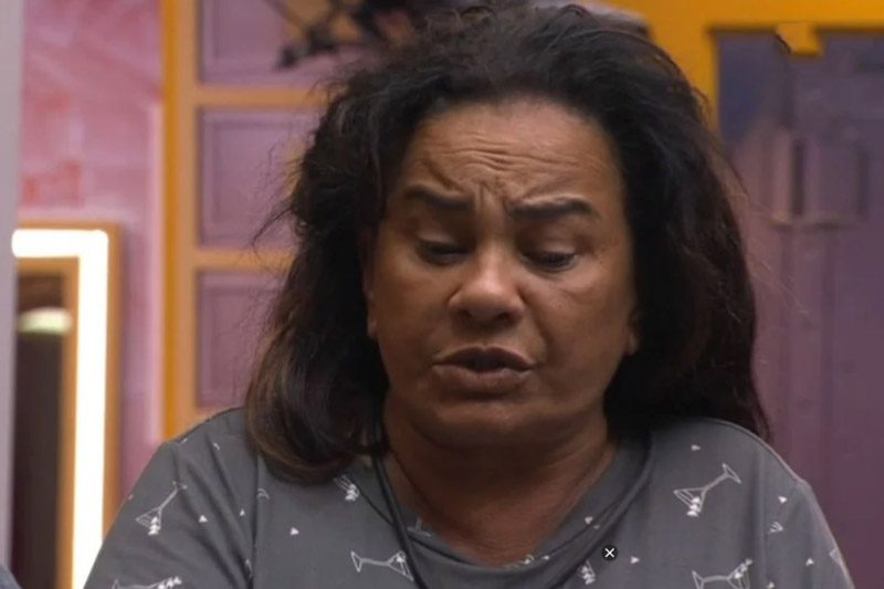 Atriz Solange Couto revelou que teve infecção na bexiga e sentiu muita dor (Imagem: Globoplay/Reprodução)