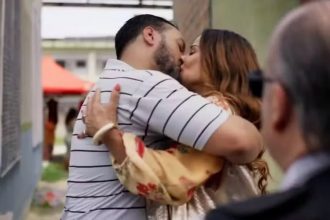 Belo e Viviane Araújo em cena da novela Três Graças: beijo cênico a partir de relação na vida real (Imagem: TV Globo/Reprodução)