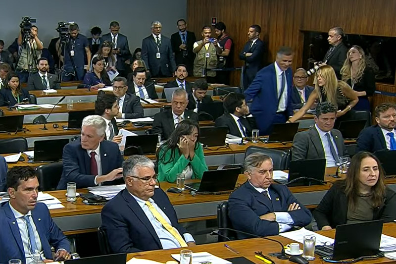 CPMI do INSS: acordo entre governistas e oposição barrar convocação de aliados de Lula e Bolsonaro (Imagem: TV Senado/Reprodução/YouTube)